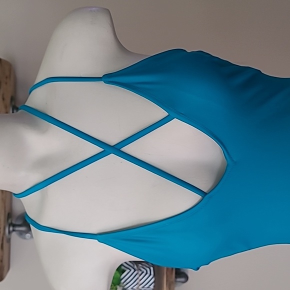 Cupshe Small One Piece - Picture 2 of 7